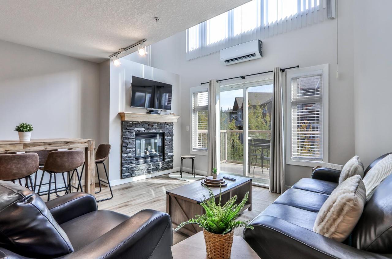 Charming 1 Bdrm Plus Loft With Views Managed By Little Sister Getaways Canmore Exterior photo