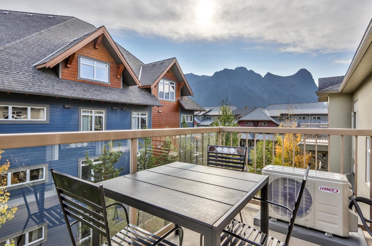 Charming 1 Bdrm Plus Loft With Views Managed By Little Sister Getaways Canmore Exterior photo