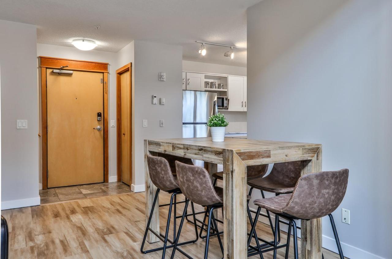 Charming 1 Bdrm Plus Loft With Views Managed By Little Sister Getaways Canmore Exterior photo